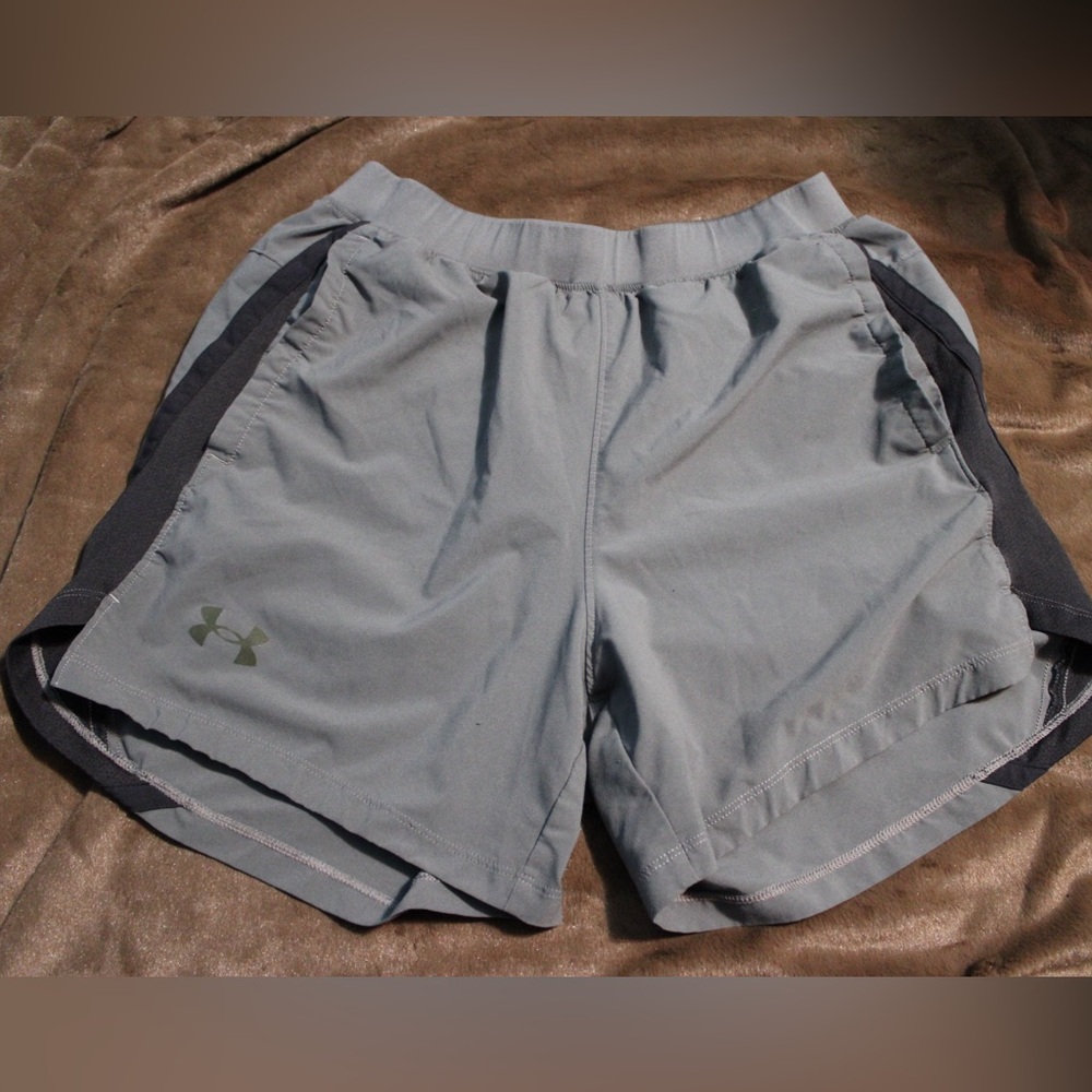 Under Armour Men's Light Gray Athletic Shorts with Dark Gray Side Panels
